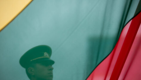 Valstybės vėliavos pakelimo ceremonija