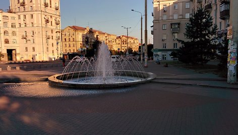 Ar šio Zaporožės fontano nesugriaus Rusijos armijos "Grad" salvės?