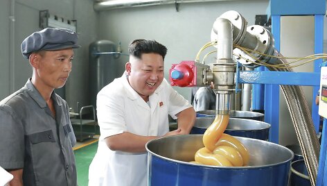 Kim Jong Unas gamykloje