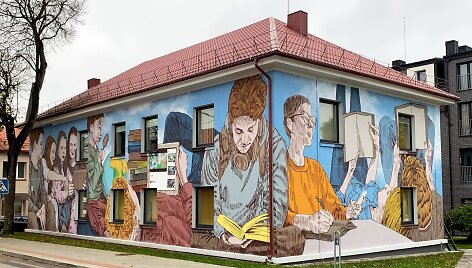 Tado Vincaičio i&scaron;pie&scaron;tas J.Lankučio bibliotekos Vaikų ir jaunimo skyrius Gargžduose