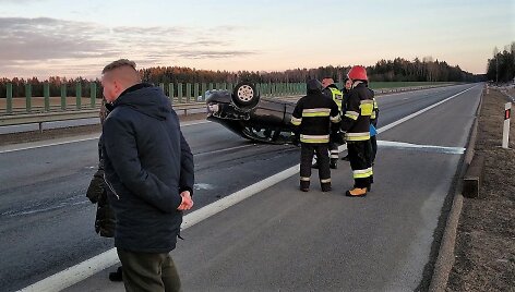 Susidūrė &bdquo;Audi&ldquo; ir &bdquo;Volkswagen&ldquo;
