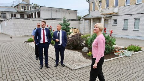 Seimo kontrolierių atstovai lankėsi Pravieni&scaron;kėse