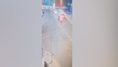 62e24d82c6e81video_62e24d7d4aa28
