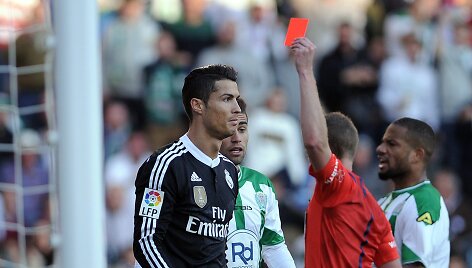 Cristiano Ronaldo gavo raudoną kortelę