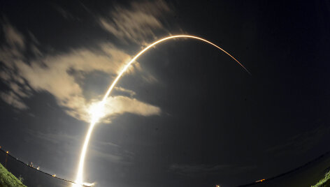 &bdquo;SpaceX&ldquo; raketos startas