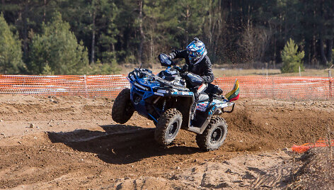 &bdquo;ATV Fanai Racing Team&ldquo; i&scaron;bandė patobulintus keturračius