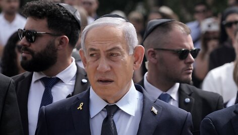Benjaminas Netanyahu / MAYA ALLERUZZO / AFP