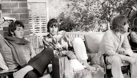 Paulas McCartney, Ringo Starras ir Johnas Lennonas Indijoje (1968 m.)