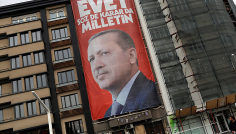 Recepo Tayyipo Erdogano plakatas Stambule