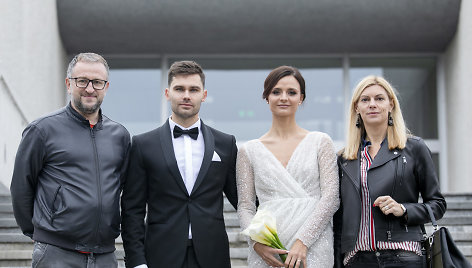 Arnas Petronis, Kamelija Krivickaitė, Liutauras Čeprackas su žmona Laura