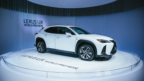 &bdquo;Lexus&ldquo; pristatė naująjį UX