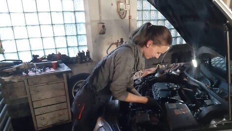 Jonavoje dirbanti automechanikė Au&scaron;ra Babkauskaitė