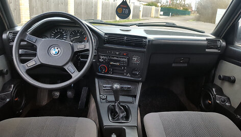 BMW 3 (E30)