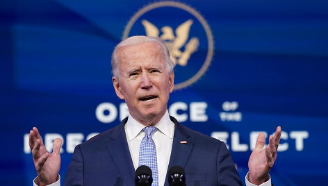 Joe Bidenas per spaudos konferenciją