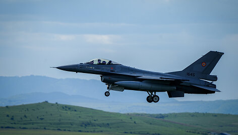 Rumunijos F-16 naikintuvas / Kay Nietfeld / dpa/picture-alliance