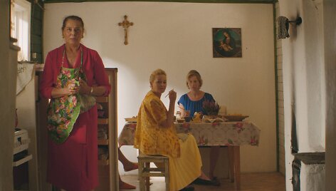 Gretos Griniūtės filmas &bdquo;Pirmas sekmadienis po pirmos pilnaties&ldquo;.