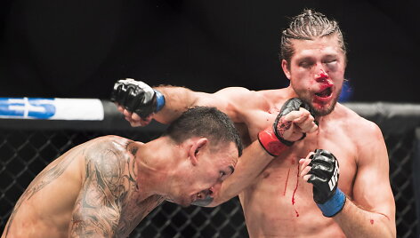 Maxas Holloway (kairėje) ir Brianas Ortega
