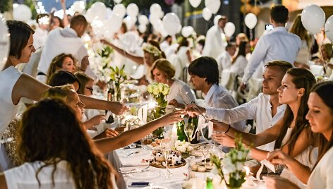 Piknikas &bdquo;Diner en Blanc&ldquo;