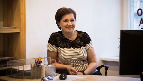 Vadovė ir B katerorijos instruktorė Edita Vasaitienė / Vairavimo mokykla moterims kaune : &bdquo;Mobilūs žmonės&ldquo;
