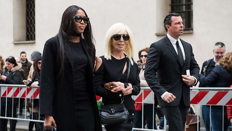 Naomi Campbell ir Donatella Versace