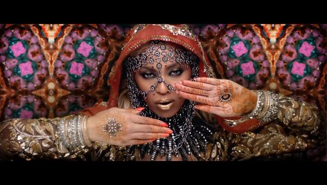 Beyonce vaizdo klipe &bdquo;Hymn for the Weekend&ldquo; 