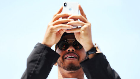 Lewisas Hamiltonas  prie&scaron; startą Kinijos GP