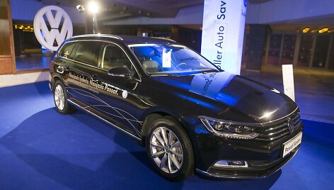 &bdquo;Volkswagen Passat&ldquo; pristatytas Lietuvos nacionaliniame operos ir baleto teatre
