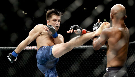Demetrious Johnsonas prie&scaron; Henry Cejudo 