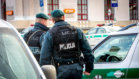 Vilniaus geležinkelio stotyje rastą įtartiną krep&scaron;į patikrino &bdquo;Aro&ldquo; i&scaron;minuotojai