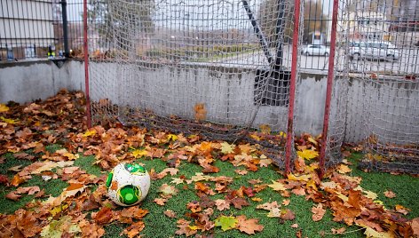 Vaikai futbolo treniruotėje