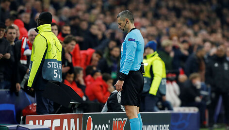 Teisėjas pasinaudojo VAR ir neįskaitė &bdquo;Ajax&ldquo; įvarčio