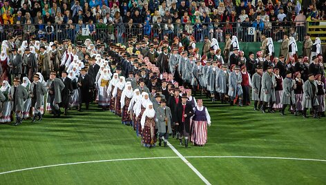 Dainų &scaron;ventė 2018 &ndash; &scaron;okių diena LFF stadione