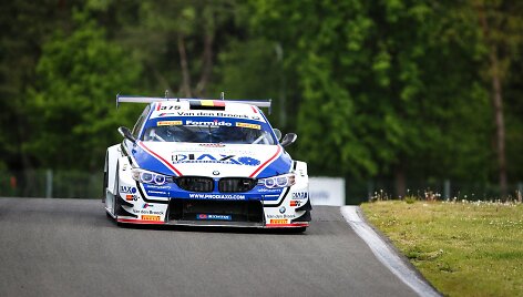 &bdquo;JR Motorsport&ldquo; komandos BMW