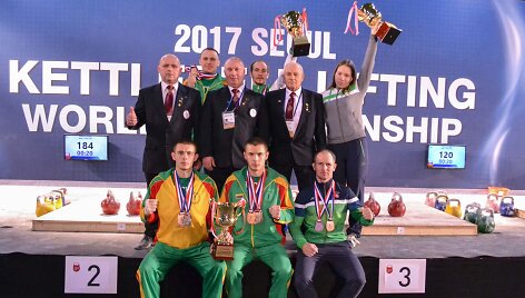 Lietuvos komanda Pasaulio svarsčių kilnojimo čempionate Seule