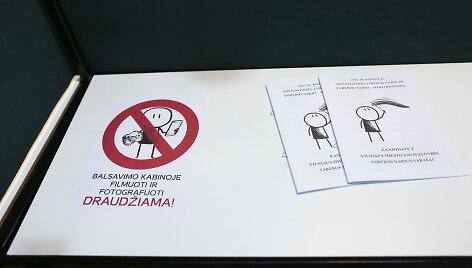Prezidentė Dalia Grybauskaitė i&scaron; anksto balsuoja savivaldybių tarybų rinkimuose 