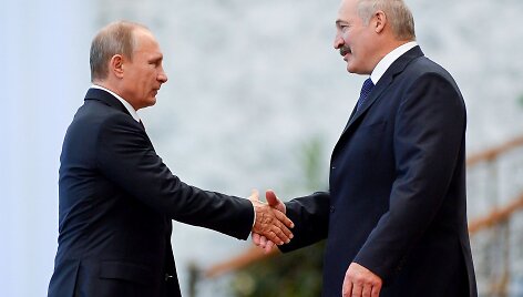 Rusijos prezidentas Vladimiras Putinas ir Baltarusijos prezidentas Aliaksandras Luka&scaron;enka