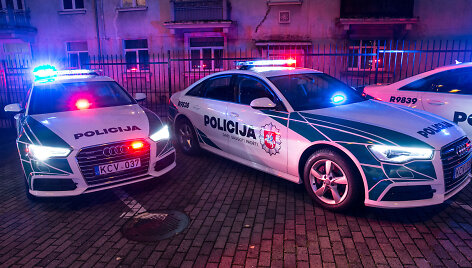Naujo dizaino tarnybinių policijos automobilių pristatymas 
