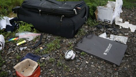 Malaizijos lėktuvo &bdquo;Boeing 777&ldquo; katastrofos vietoje