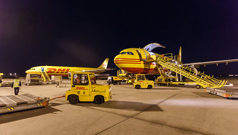 DHL logistikos centro Birmingeme vaizdai