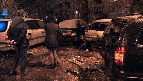 Avarijoje apgadinti 4 automobiliai, kaltininkas pasi&scaron;alino i&scaron; įvykio vietos