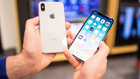 Naujasis &bdquo;iPhone X&ldquo; i&scaron;graibytuvės &bdquo;Telia&ldquo; salone