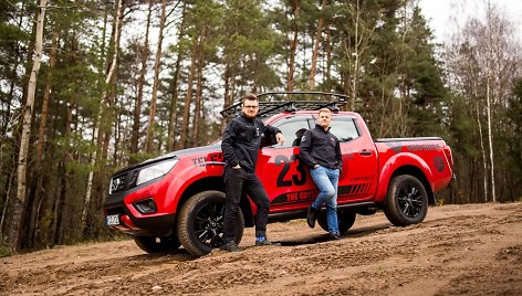 Į Dakaro ralio smėlynus lietuvių – Andriaus Lauciaus (kairėje) ir Mindaugo Plukio – duetas leisis nuosavu automobiliu