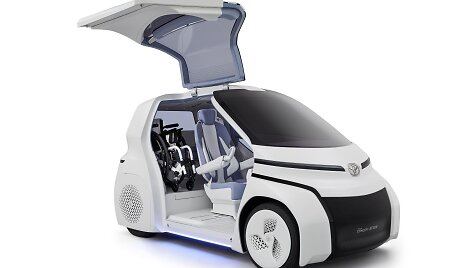 Koncepcinis &bdquo;Toyota Concept-i Ride&ldquo; modelis.