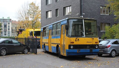 I&scaron; Vilniaus į Kauną i&scaron;keliavo paskutinis &bdquo;Ikarus&ldquo; autobusas. 