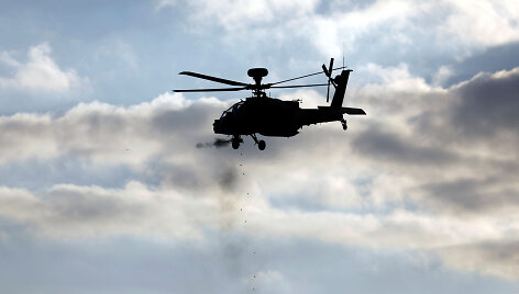 Izraelio kariuomenės sraigtasparnis &bdquo;Apache&ldquo;