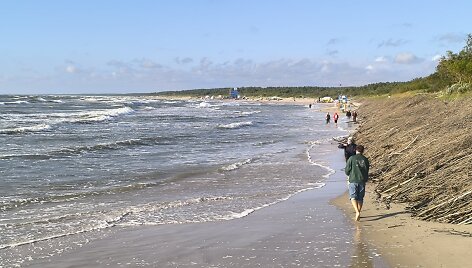 Vėjuota popietė Palangos paplūdimyje