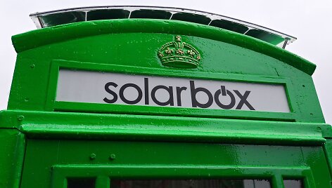 Londono garsieji raudonieji taksofonai bus žali.