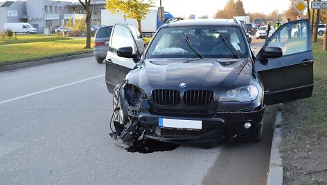 BMW ir &bdquo;Passat&ldquo; avarija &Scaron;iauliuose
