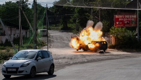 FPV drono smūgis automobiliui Kramatorske