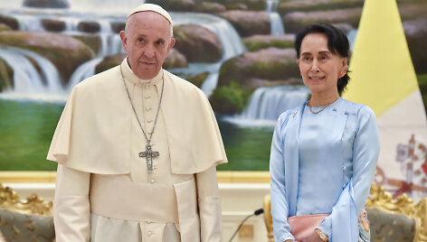 Popiežius Pranci&scaron;kus ir Aung San Suu Kyi